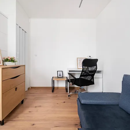 Pomorska 3-bedroom By Bookinghost Łódź