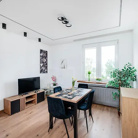 Pomorska 3-bedroom By Bookinghost Appartement *